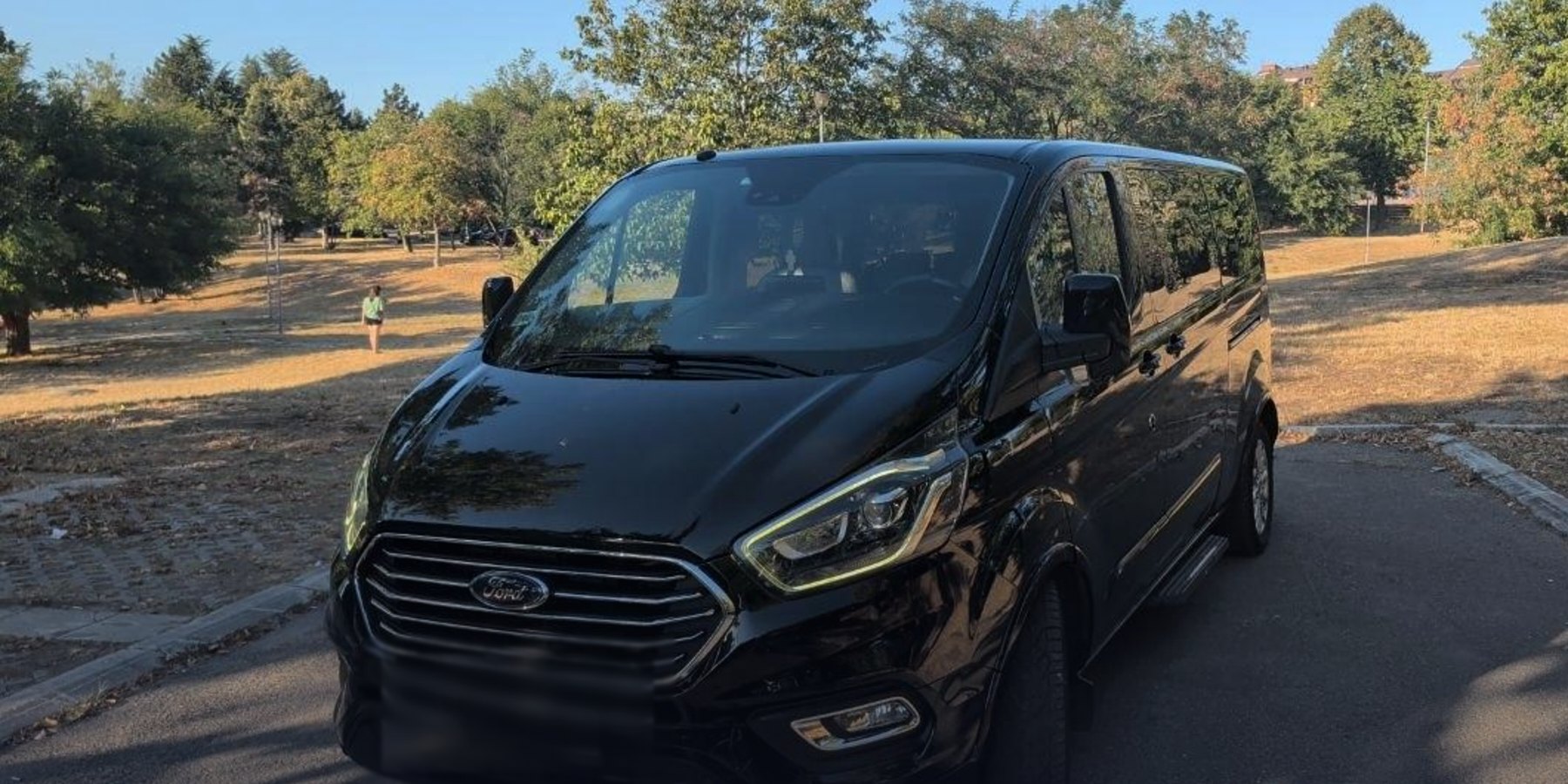 Black Ford Tourneo Custom private transfer vehicle in Belgrade